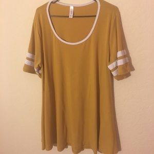 XL LulaRoe Perfect T
